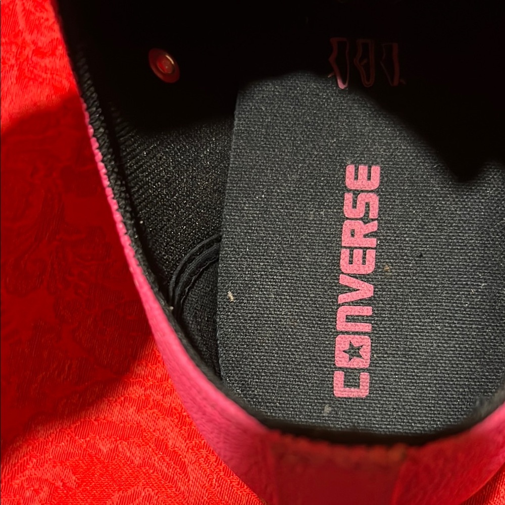 Converse Women's Bubblegum Pink Sneakers 11 - Picture 3 of 8